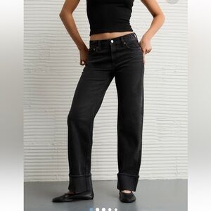 AE Strigid High-Waisted Stovepipe Jean-Color: Black Blaze Size-6 Short. NWT